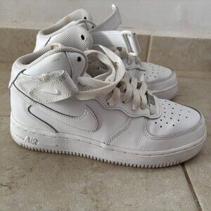 Nike Air Force 1 Mid